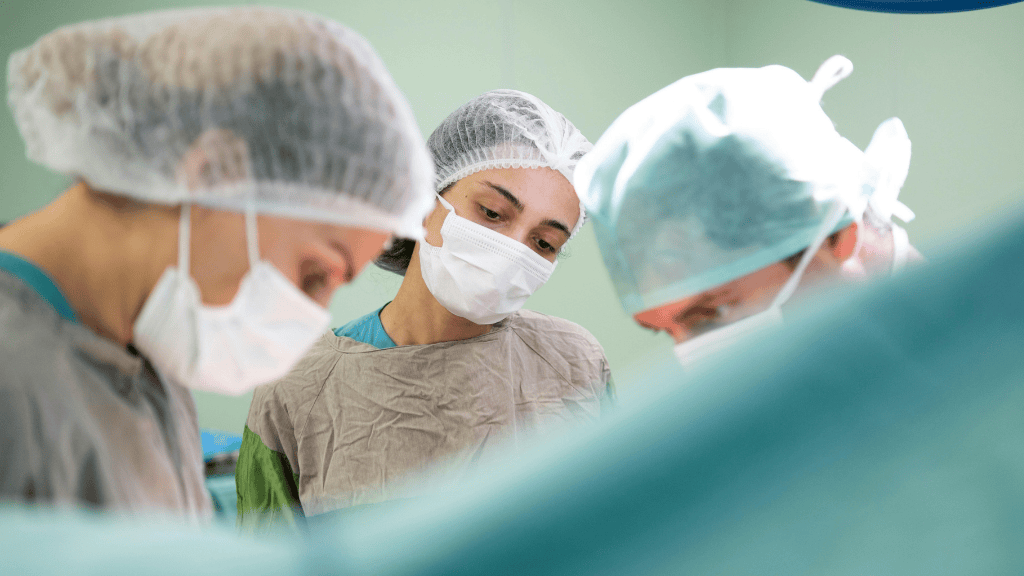 Doctor in operating room in Spain before minimally invasive colorectal surgery
